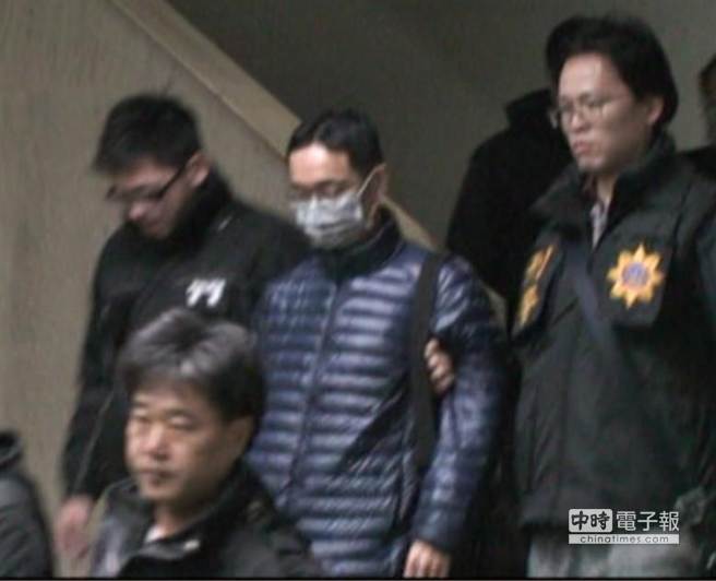 �ѻ����t(y��)������Ů�ڱ��Sţ �f(xi��)���_�����\�����p��W(w��ng)