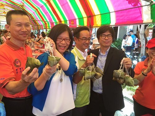 臺(tái)灣民意代表端午跑行程日吞6粽帶胃藥防萬(wàn)一