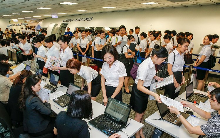 �_(t��i)�����ҷQ������н���^�ߣ����w�C(j��)��(hu��)���ࡣ���D/(li��n)������