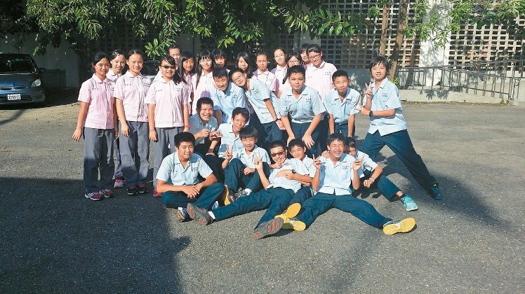 �_���г��������춼����ѝ�όW����Ǹ��������j�������^����³���ȫУ�ųɌW�����Lѝ�όW������У�@�ļ��澰��