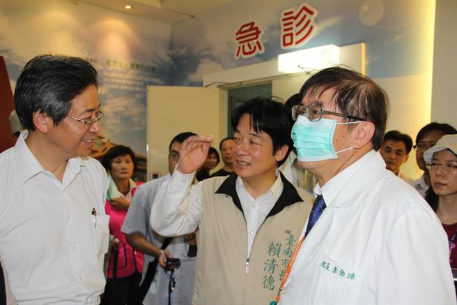 臺南登革熱病例狂飆不止 醫(yī)院塞爆護(hù)理人員緊缺 臺南登革熱病例狂飆不止 醫(yī)院塞爆護(hù)理人員緊缺