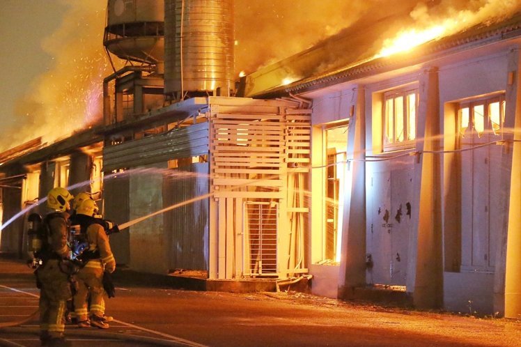 ���ۼҾ�չ�[�^�賿�l����� �I�����ޟo�I