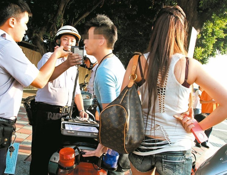 ���{���D���O�z �_�Йz���Q�������С��Ō��˜�