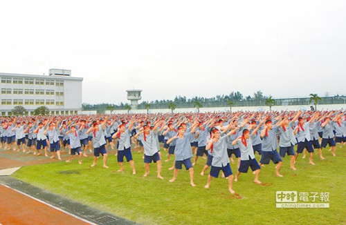 ��Ʒ���ﷺ�E���_(t��i)�O(ji��n)�z�˝M�黼�نT�Q��a�����α�