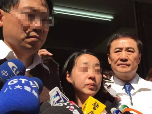 ����Ůͯ�ĸ��H(��)�cĸ�H(��)���L