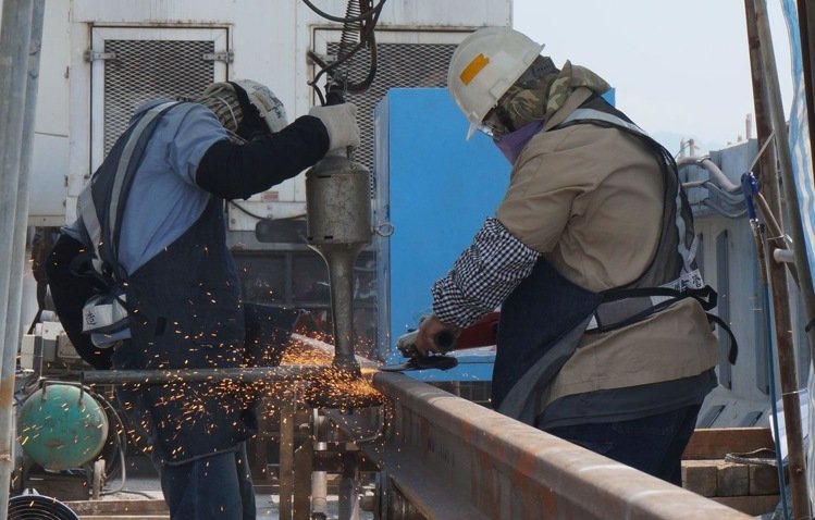 �_�н��\�G��ʩ������