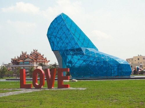 ���x�߸�Ь���������y�������ο͠����L�ɣ��D��