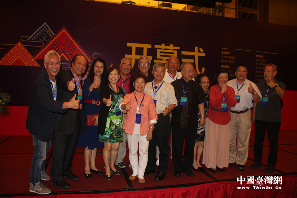 “情系多彩貴州——兩岸文化聯誼行”啟動 “情系多彩貴州——兩岸文化聯誼行”啟動