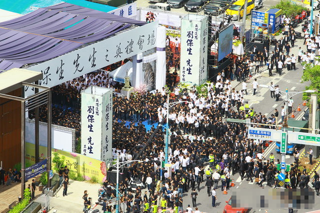 �ڎʹ����☌�� 3000����������F���ع�