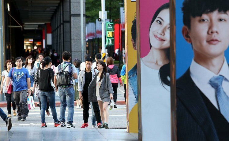 �_���֡�һ��һ�ݡ�������· ���ݼ٠�r��