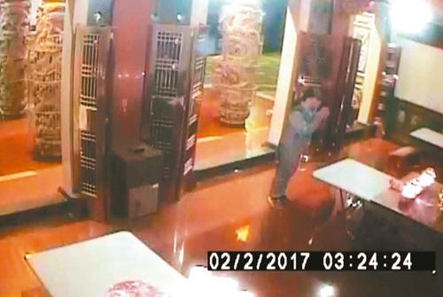 С͵���������e������׽����������С�r�󱻴�