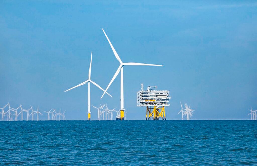 臺灣彰化離岸風電機。 圖片來源:臺灣“中時新聞網”