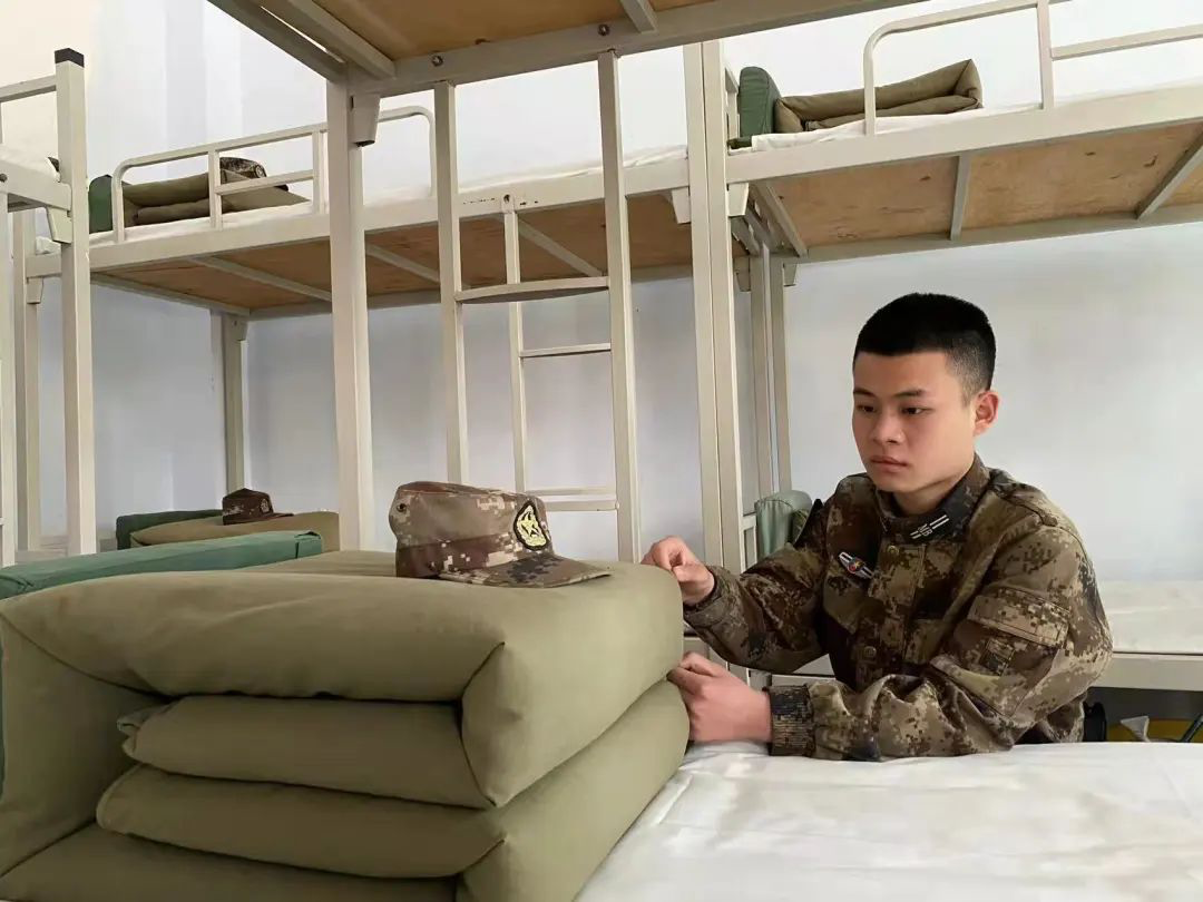 肖思遠(yuǎn)父母為啥偷偷收麥子?真相是……