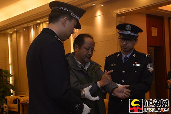 �tͨ10̖�ӷ��ὡ��(qi��ng)��ץ ����׃�(n��i)���_ϴԡ����