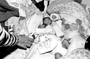 四川涼山父母2萬元賣親生兒 相當于年收入數倍 四川涼山父母2萬元賣親生兒 相當于年收入數倍