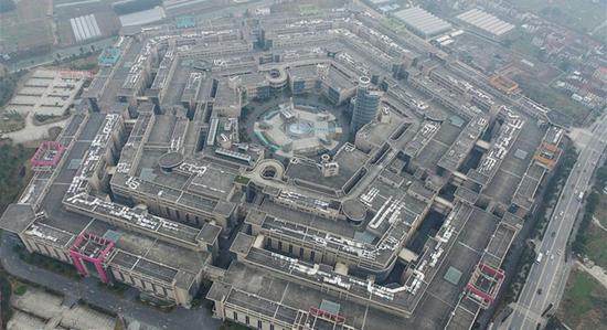 大連海島被曝600萬(wàn)美元造機(jī)場(chǎng) 每天僅10名乘客 大連海島被曝600萬(wàn)美元造機(jī)場(chǎng) 每天僅10名乘客