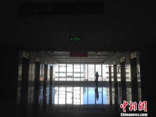 2��1�գ���܊���tԺ�D�a�ƵĮa���⣬һ���Ҍ��ڵ����Ԓ��ԓ�Әǵı������Vӛ�ߣ��a��Ҫ���������c������S̽ҕ�� ���� �z