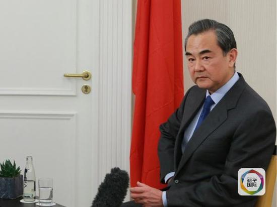 �⽻���L����