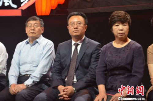 �Y�ψD�������fɽ�����L(f��ng)�⡷��(ji��)Ŀ�У�ɽ��11�����е���ί��ӛ�����L�����L��һ�μ��w���R���ƽ����Ρ��D��6��17��ԓ��(ji��)Ŀ�C������F(xi��n)����������Ȫ�и����L����䓡��R���и����L��������\(y��n)���и����L����١����� �z