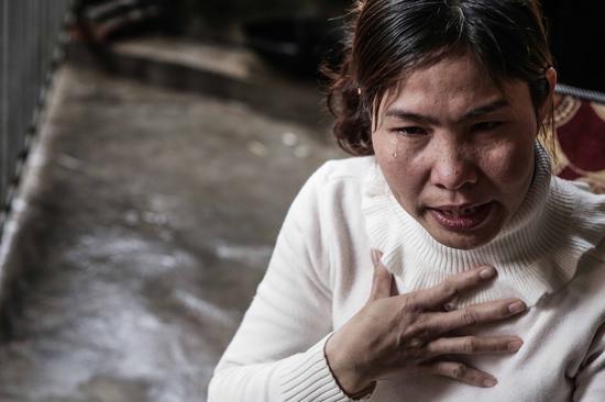 資料圖片:娶外國新娘在中國農村已不是什么新鮮事,以貧窮、大齡的底層青年為主的中國單身漢在最短的時間內、以最低的成本完成了終身大事。然而,跨國相親和閃婚的婚后生活,只能自求多福。