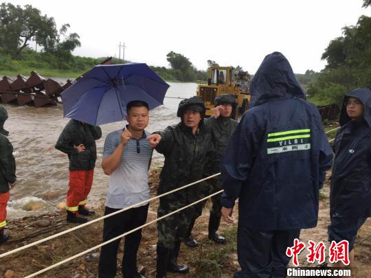 ����槡��V�����^����A���侯�ٱ��Ӿo�ų��U��