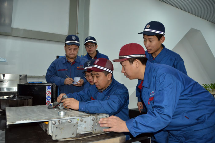 �����i���У�ָ�����g��Ԫ�Ų���� �Y�ψD