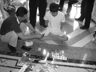 深圳打掉一涉案300億地下錢莊 抓獲嫌疑人21名 深圳打掉一涉案300億地下錢莊 抓獲嫌疑人21名