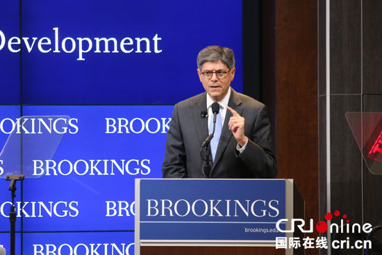 �DƬĬ�J���}