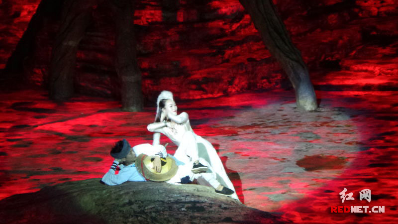 【網(wǎng)絡(luò)媒體走轉(zhuǎn)改】韓國游客點(diǎn)贊《天門狐仙·新劉海砍樵》 【網(wǎng)絡(luò)媒體走轉(zhuǎn)改】韓國游客點(diǎn)贊《天門狐仙·新劉海砍樵》