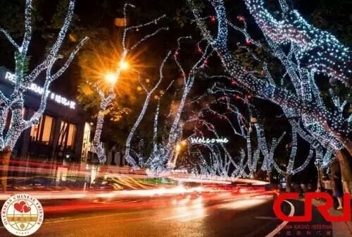 �DƬĬ�J(r��n)��(bi��o)�}