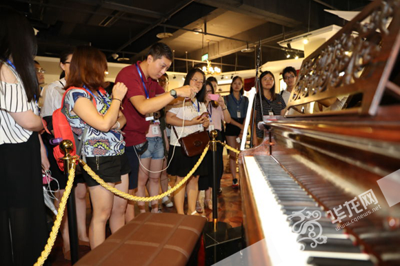 ���ǰ��ӛ�߂��ͳ��֙C����˲�g