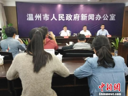 ���ݷ��ݵ������l������ ���� �z