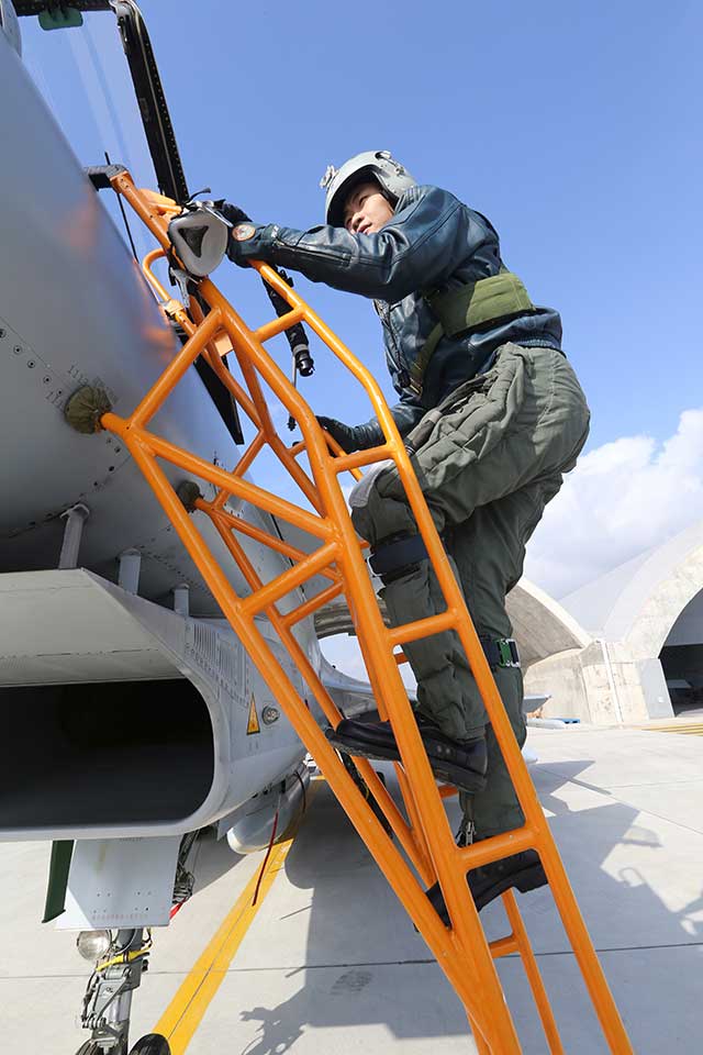 �����ĵ��ϑ�(zh��n)�C(j��)