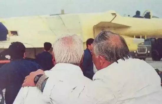 ����-10ԇ�w�F(xi��n)�������~�ı�Ӱ���������򋣬�Ҟ鿂���̎�Ѧ��ۣ��c��܊����������