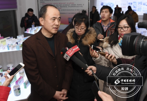 鄭長偉接受采訪