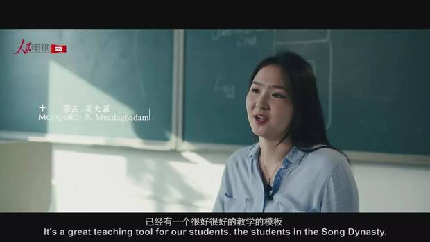 ����ϯ�ͽo���l�M���ġ����~�b�����l���@һ������׌���₃���_�۽���