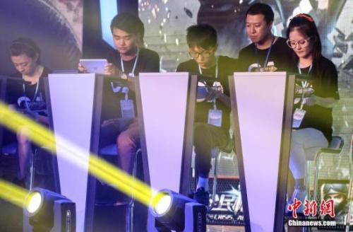 �Y�ψD��������l ���� �z