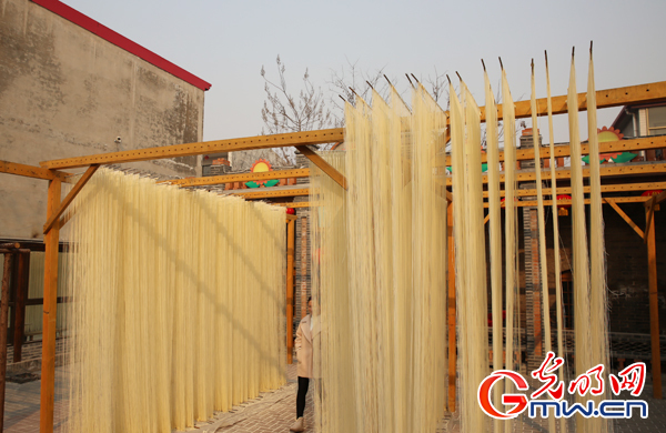 ���������������Єӡ�С����¶�,�ӱ�����������ӛ