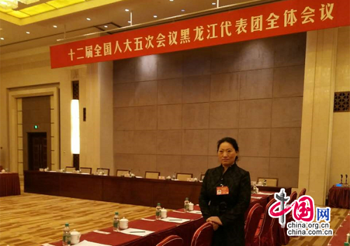 全國人大代表王月清:回收快遞包裝垃圾 實現(xiàn)綠色物流