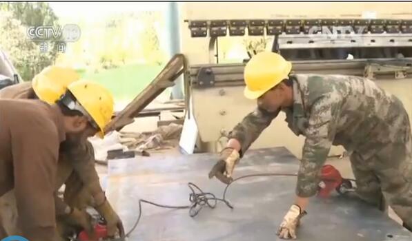 �����߿������ڸ������Ї���������W(xu��)��(x��)�C(j��)е������