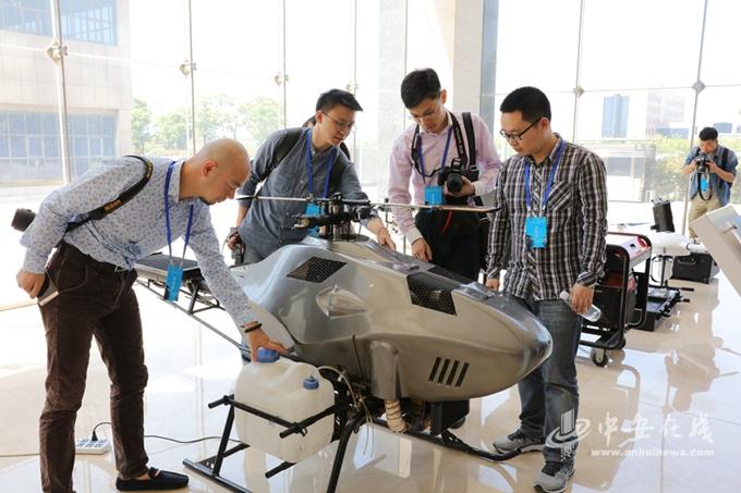 ِ������:���Ϸ��족�o�˙C���g���H�I��