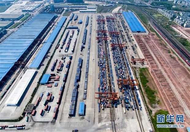 圖片默認標題 圖片默認標題