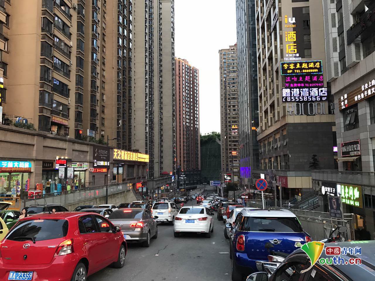 【砥礪奮進的五年·聚焦大數據】“我”看數博:搞大數據已成為貴州發展的新機會 【砥礪奮進的五年·聚焦大數據】“我”看數博:搞大數據已成為貴州發展的新機會