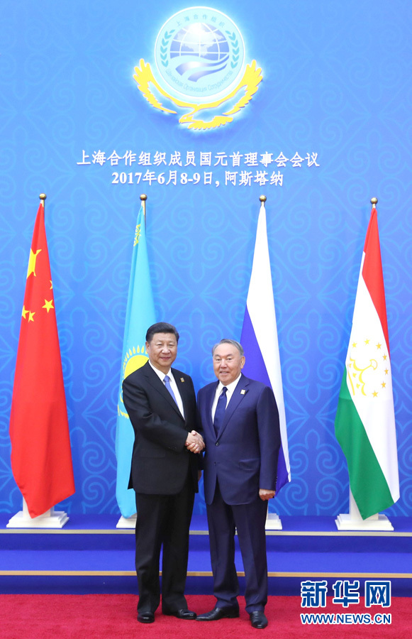 6��9�գ�������ϯ����ƽ�ڹ��_��˹̹�׶���˹���{��ϯ�Ϻ������M���ɆT��Ԫ��������ʮ�ߴΕ��h���l����Ҫ�vԒ���@������ƽ��ϯ���h�r���ܵ����_��˹̹���y�{������Ү��ğ���ӭ�ӡ����A��ӛ�� �Rռ�� �z