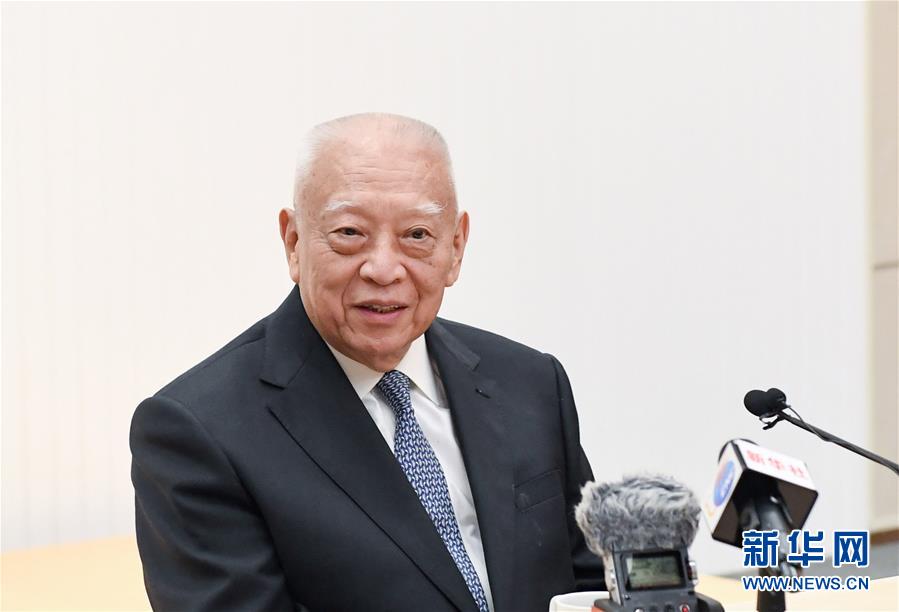 ����ۻؚw��ʮ���ꡤ�D�Ļ��ӣ���1�������o�Ɇ�����һ�����ơ������ȡ�þ޴�ɹ��������Lȫ�����f����ϯ�����A