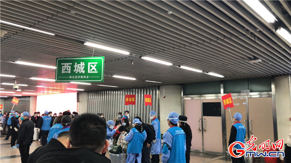 綠碼互認、線上應聘、點對點包車,湖北籍員工正陸續返崗……