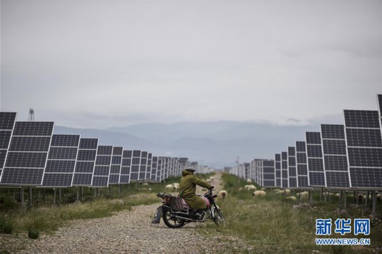 �����Aȫý�^�l�������҂���С������Q��(zh��n)�Q��Óؚ���ԡ��D�Ļ��ӣ���4����ԭ�Ͼ`�ŵĹ�â���������ຣ�������ؚ�������Ĺ���