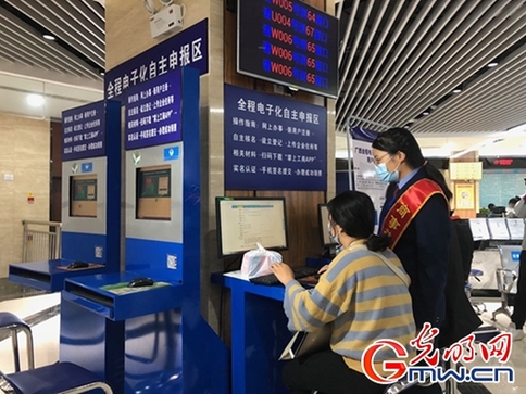 【落實“六穩六保·優化營商環境”】推進一站式服務 廣西穩企利企促“活市”