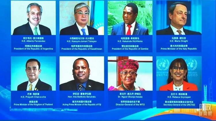 �r������ح�ġ��傀һ���x������ƽ���M�����_Ļʽ�ϵ���ּ���v