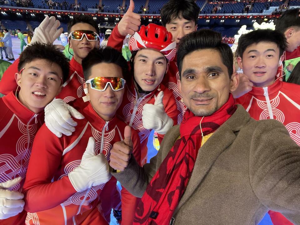 ���ӱ������W���_Ļʽ�ݳ��İͻ�˹̹��W(xu��)�����҂���΢Ц��Ⱦȫ����_fororder_�DƬ3